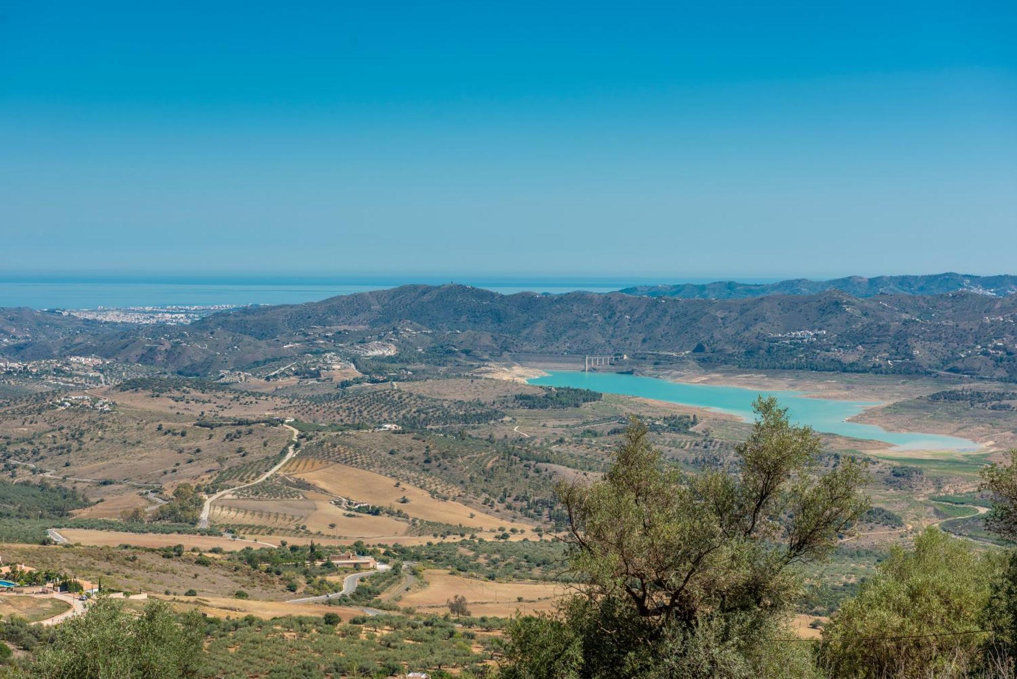 Cantueso Holiday Park Periana Exterior photo